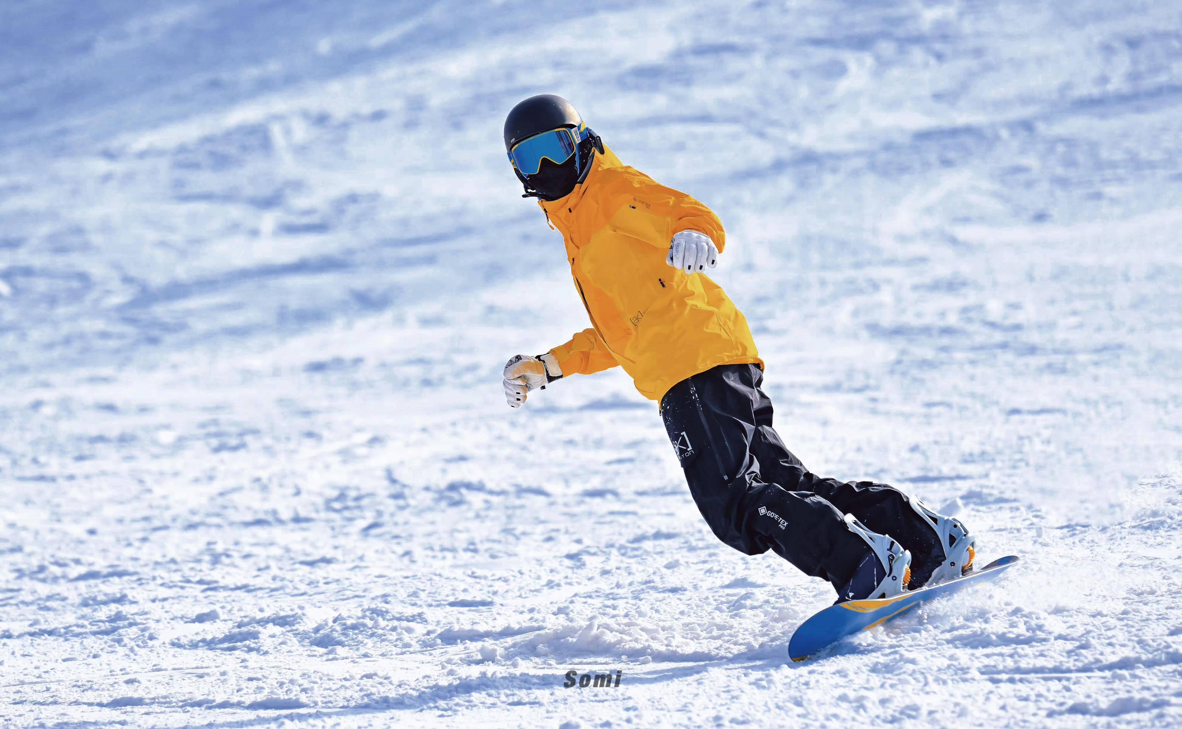 路人拍的王俊凯滑雪照,这才是热血英雄!_照片_视频_生活