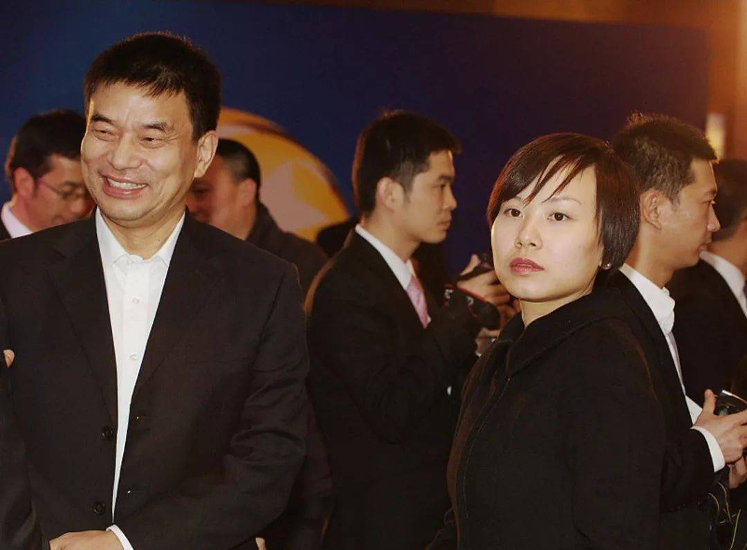 继承父亲千亿家产,曾隐姓埋名在公司底层工作_刘畅_刘永好_时候