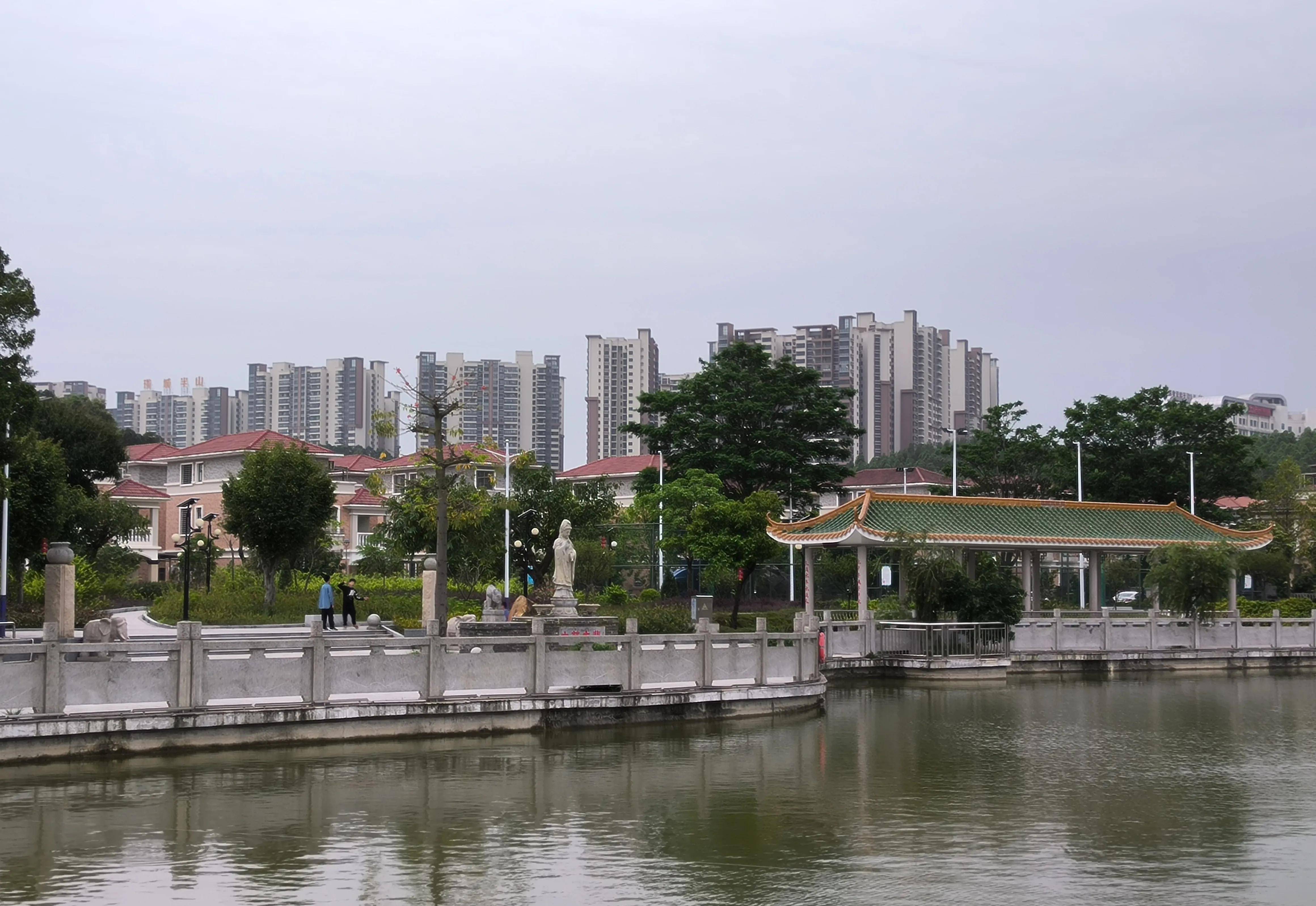 江門市新會區有一村級公園大而美 堪稱