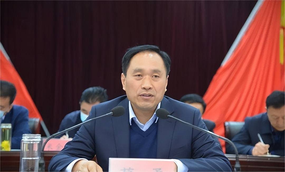 宁陵县召开违法违规占用耕地专项治理加压促进会