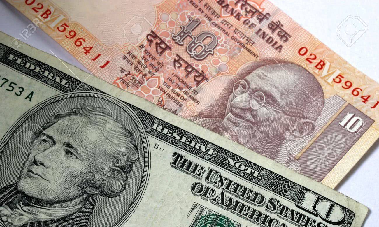 卢布汇率可能跌到100 ：普京说不怕，越贬值越有利于俄国经济_搜狐网