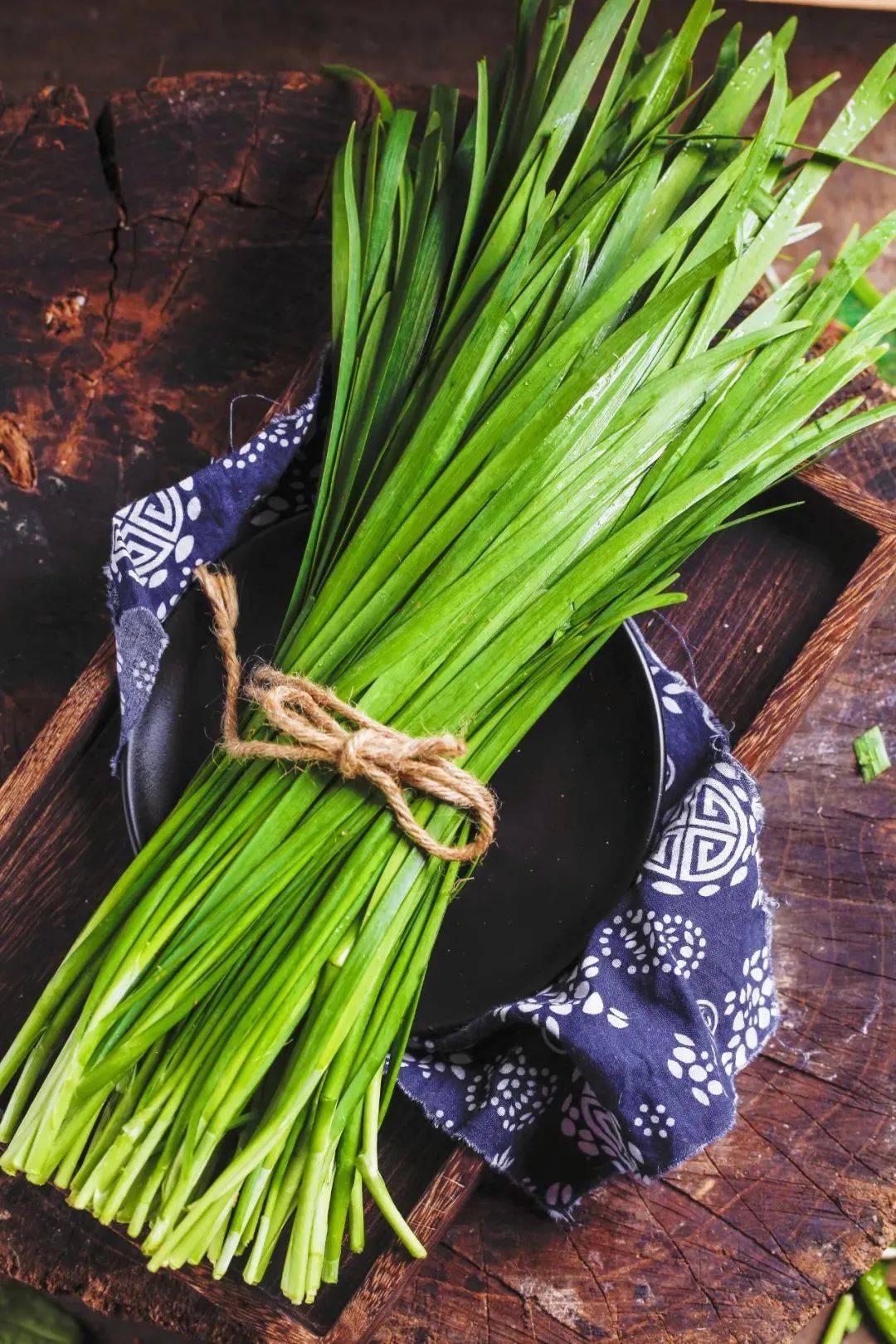 李丹崖:春头一口鲜|青年作家_刀韭_韭菜_周颙