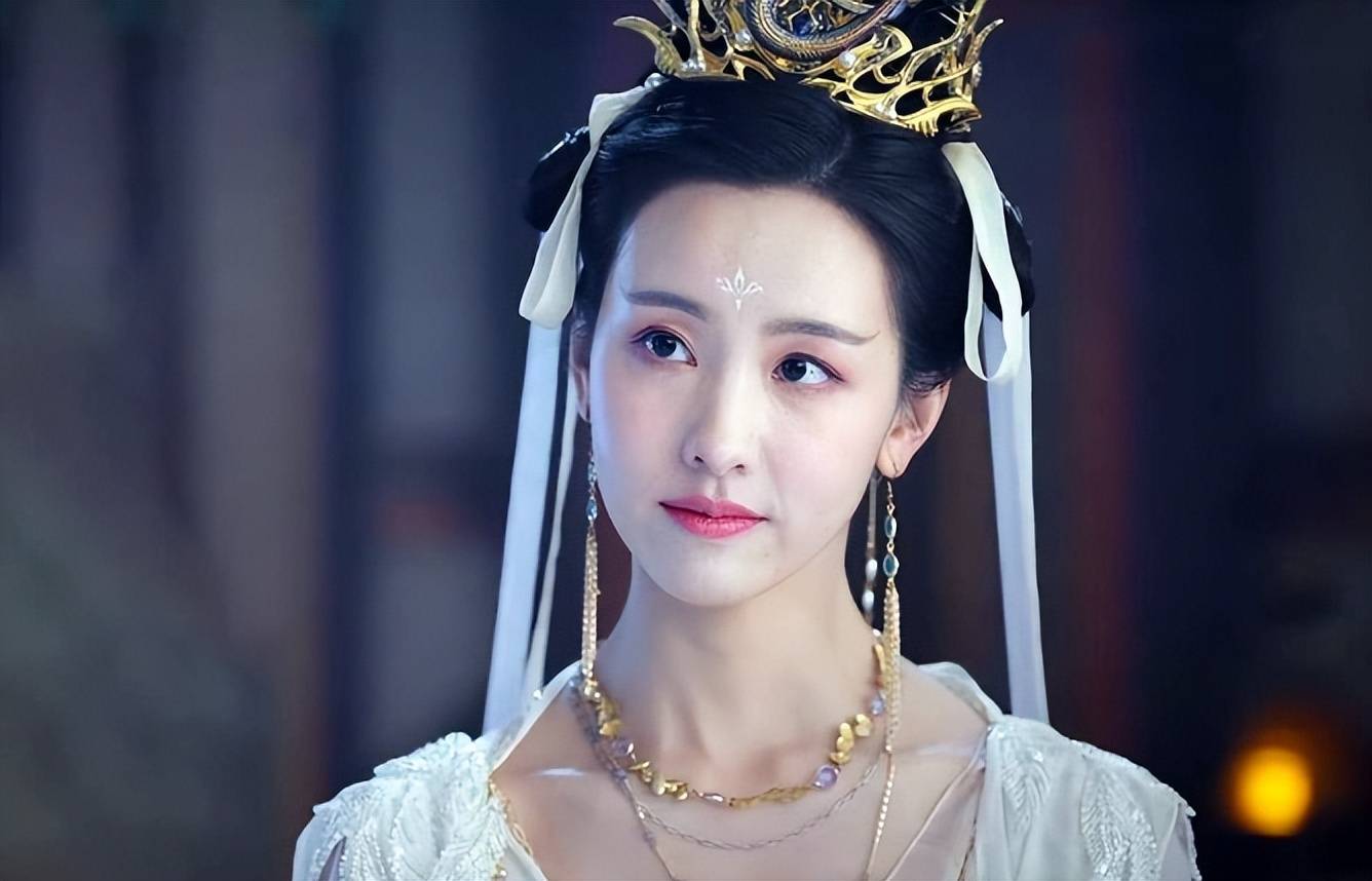 陈都灵新剧:用最纯的脸做最坏的事,比江玉燕狠的疯批美人来了_桑酒