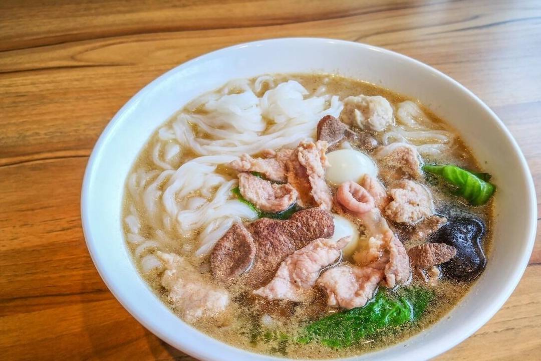 广西最好吃的三碗粉,第一碗名气大,第二碗比较清淡,你吃过吗?_老友粉_