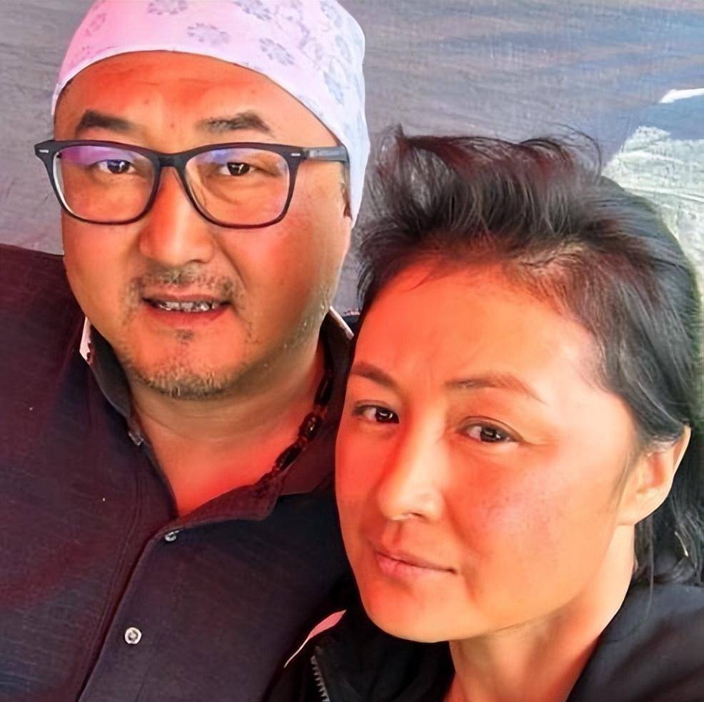 于月仙丈夫:老婆不孕主动丁克,把小舅子当儿子养,现状令人泪目_父亲