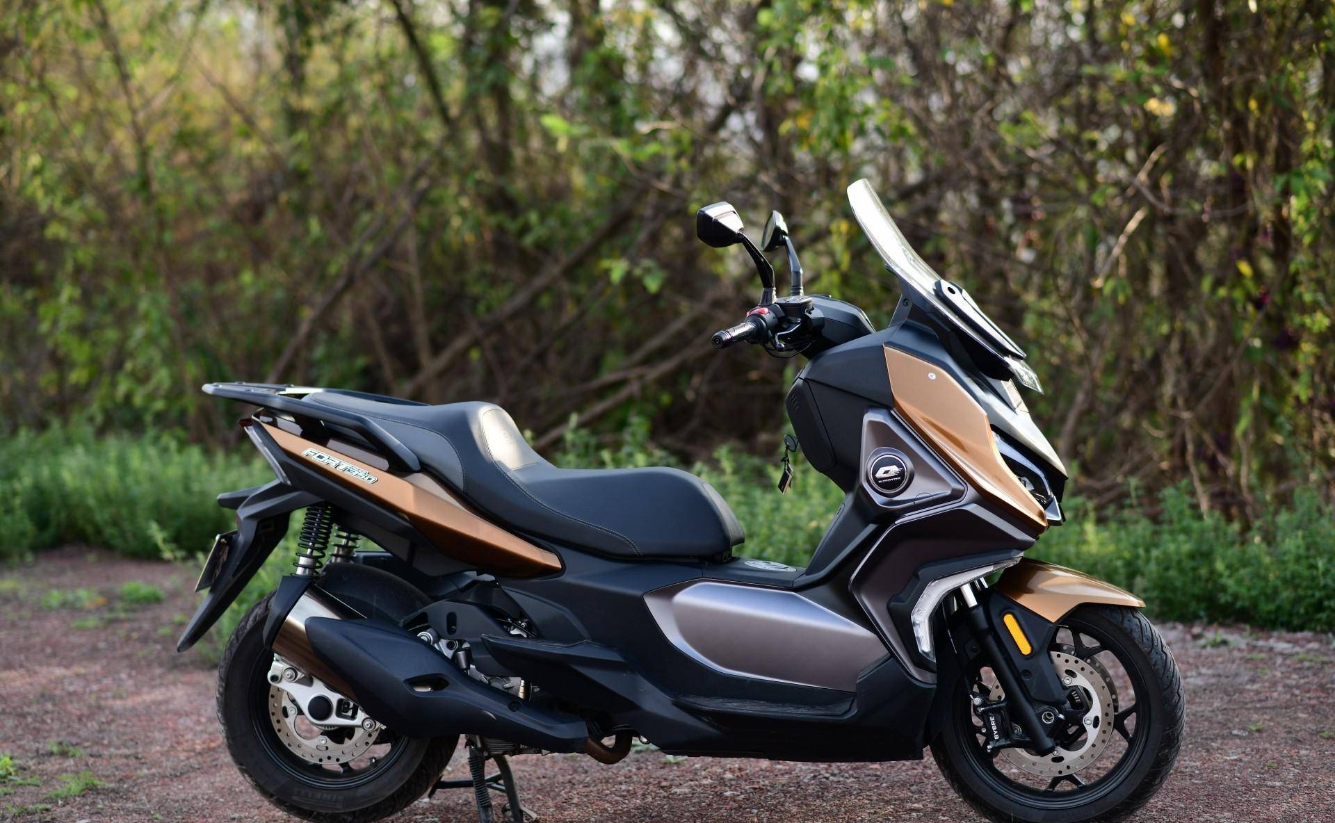 跨界又混搭,钱江鸿150adv到底如何,小编带你了解一二_搜狐汽车_搜狐网