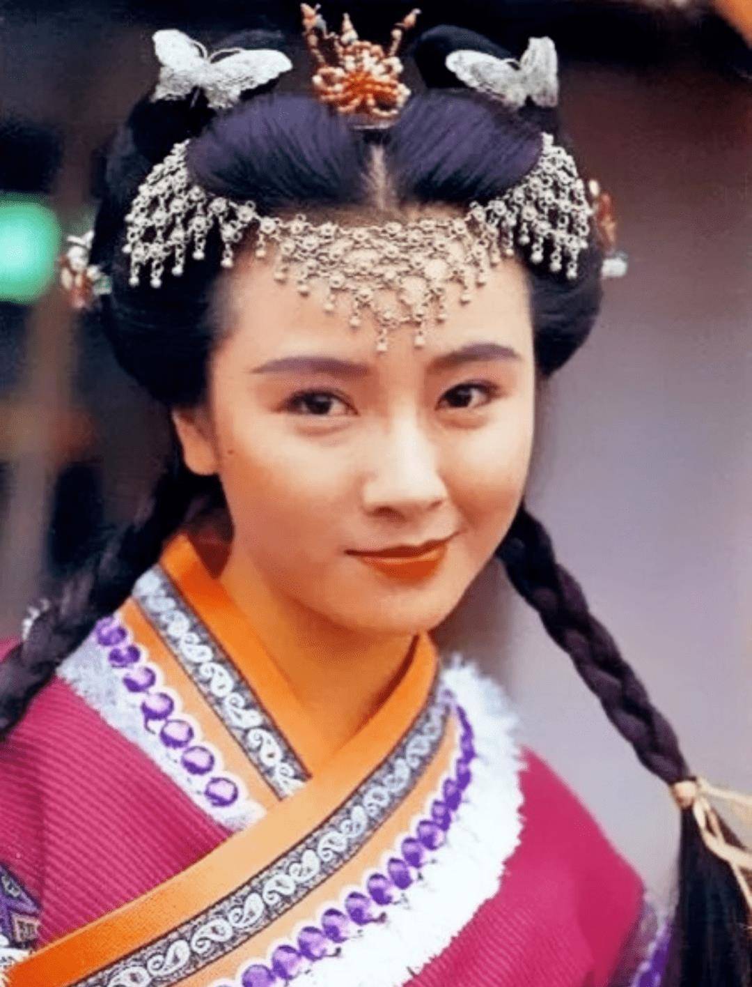 比黎姿还美,迷倒郭富城,被刘銮雄抛弃后成同性恋,如今怎么样了_袁洁莹