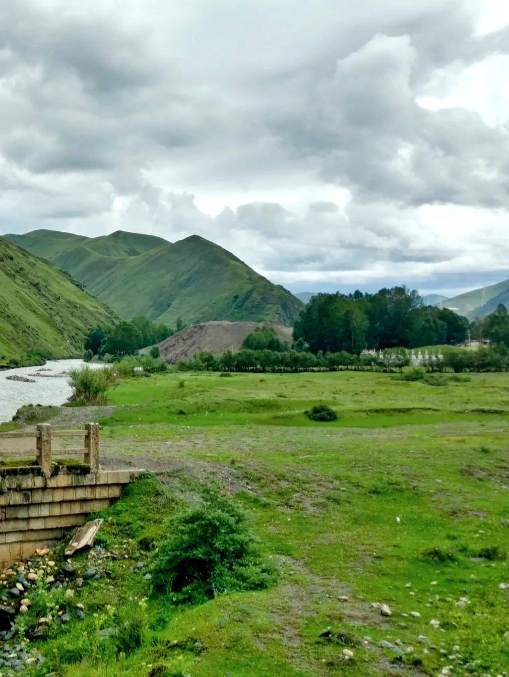 新都桥,不懂摄影也能拍大片的地方,遍地高颜值俊男靓