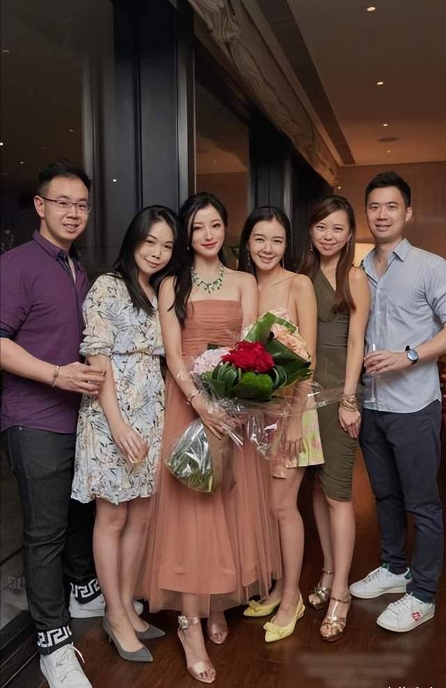 陈可欣_金融_孟雨睛