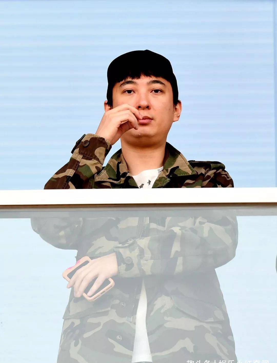 王思聪人缘好,与彭昱畅夜店嗨玩,王大陆想敬酒却遭白眼?