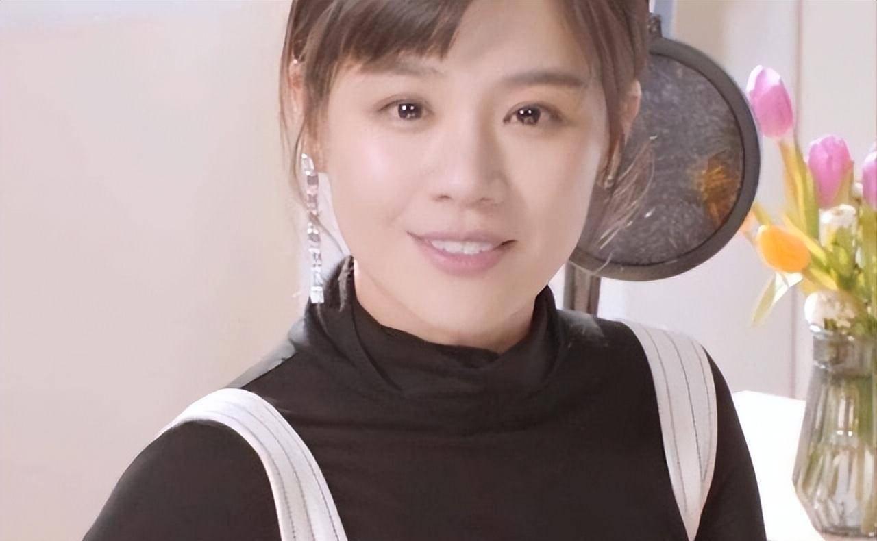 马思纯专爱痞男?网友:为何在垃圾堆里找男友?_张哲轩_欧豪_众人