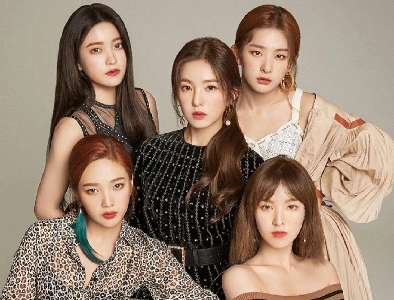 就比如韩国红丝绒偶像组合red velvet赶赴朝鲜演出,那场面可以直接