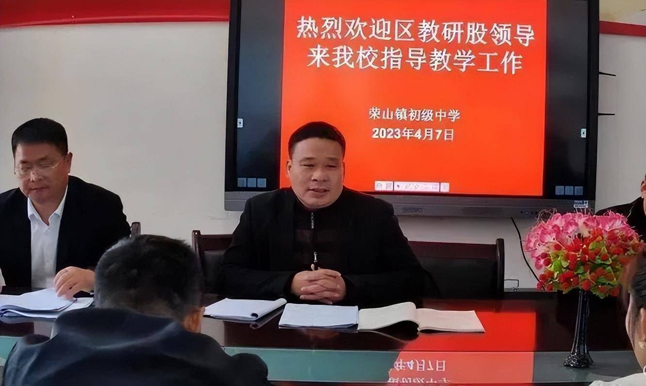 临川区教师发展中心教研股在荣山中学开展送教下乡活动_教学_交流