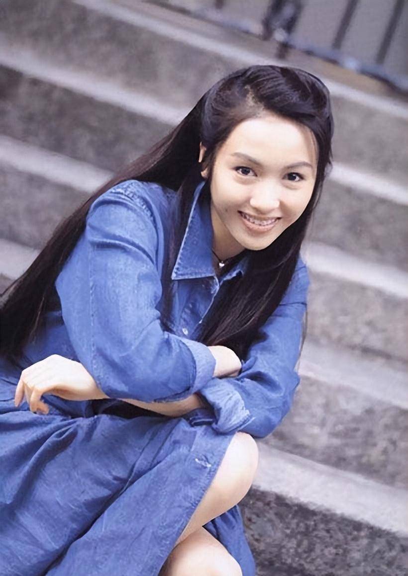 黎姿:拒船王之孙许晋亨,为救车祸弟弟息影,嫁残疾老公连生三女_马廷