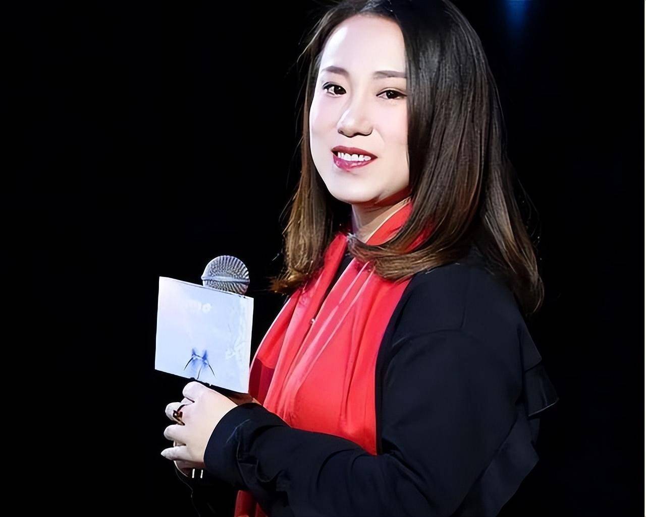 在赵大叔徒弟丫蛋身上,展现得淋漓尽致._赵本山_父亲_表演