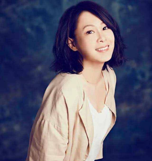 刘若英已经51岁了,她晒出自己的近况,简直逆天了!越活越漂亮