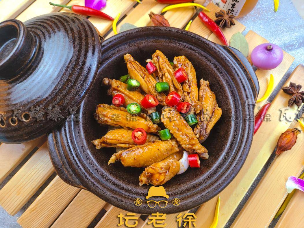 坛老徐:一坛金刚瓦罐承载百样美食,打造创意复合型中式快餐!