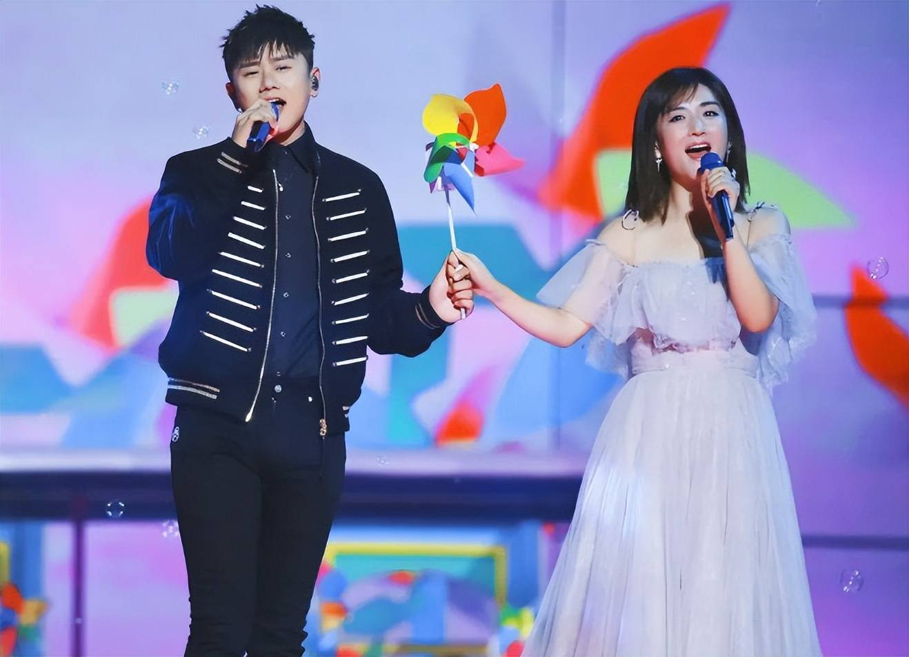 学习土味情话,保温杯不离身的张杰,活出了中年男人的通透和温润
