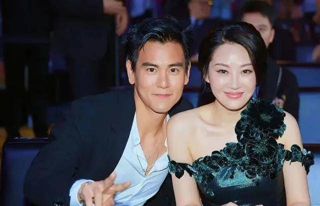 54岁许晴身材前凸后翘,犹如20岁少女!_姜文_电影_魅力