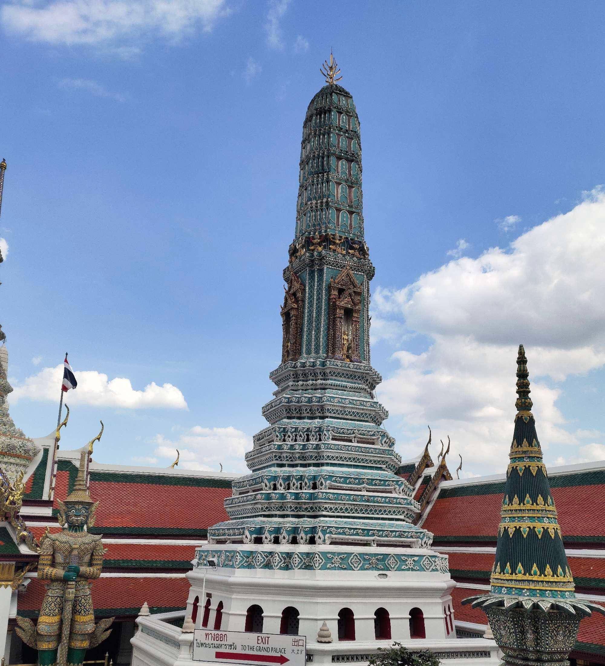 泰国旅游攻略 曼谷大皇宫"满城尽带黄金甲"_寺庙_时间_建议