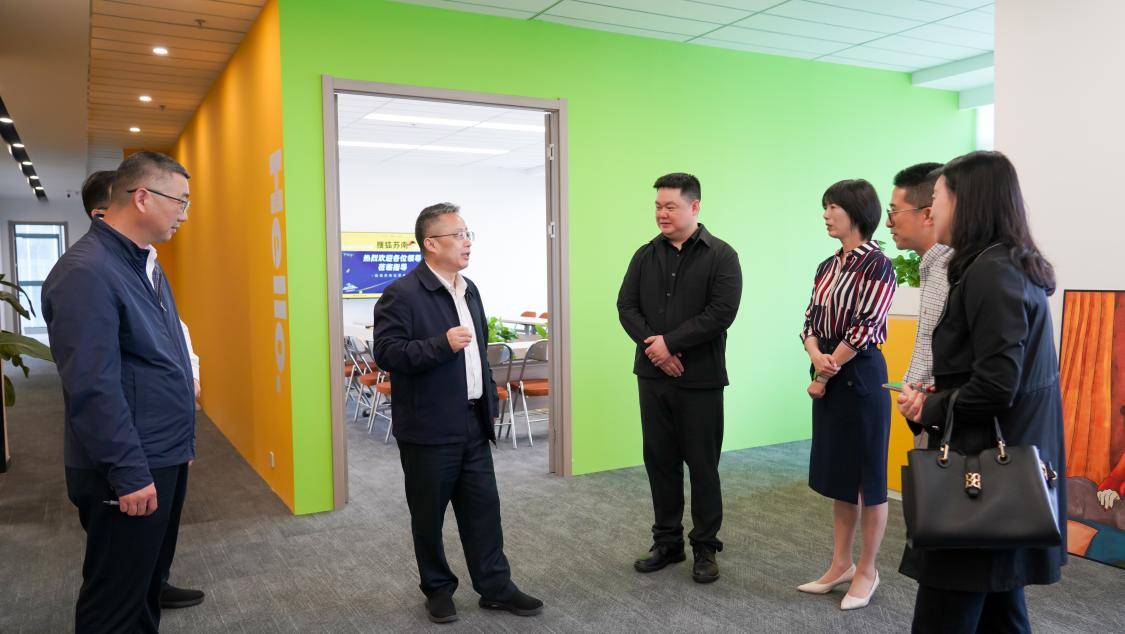 苏州市领导调研搜狐江苏苏南运营中心_顾海东_网络_媒体