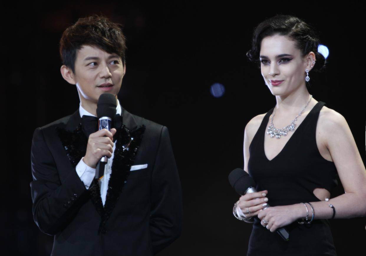 网传《浪姐4》一公淘汰名单,好声音学员一轮游,舞蹈家首轮淘汰_谢欣和