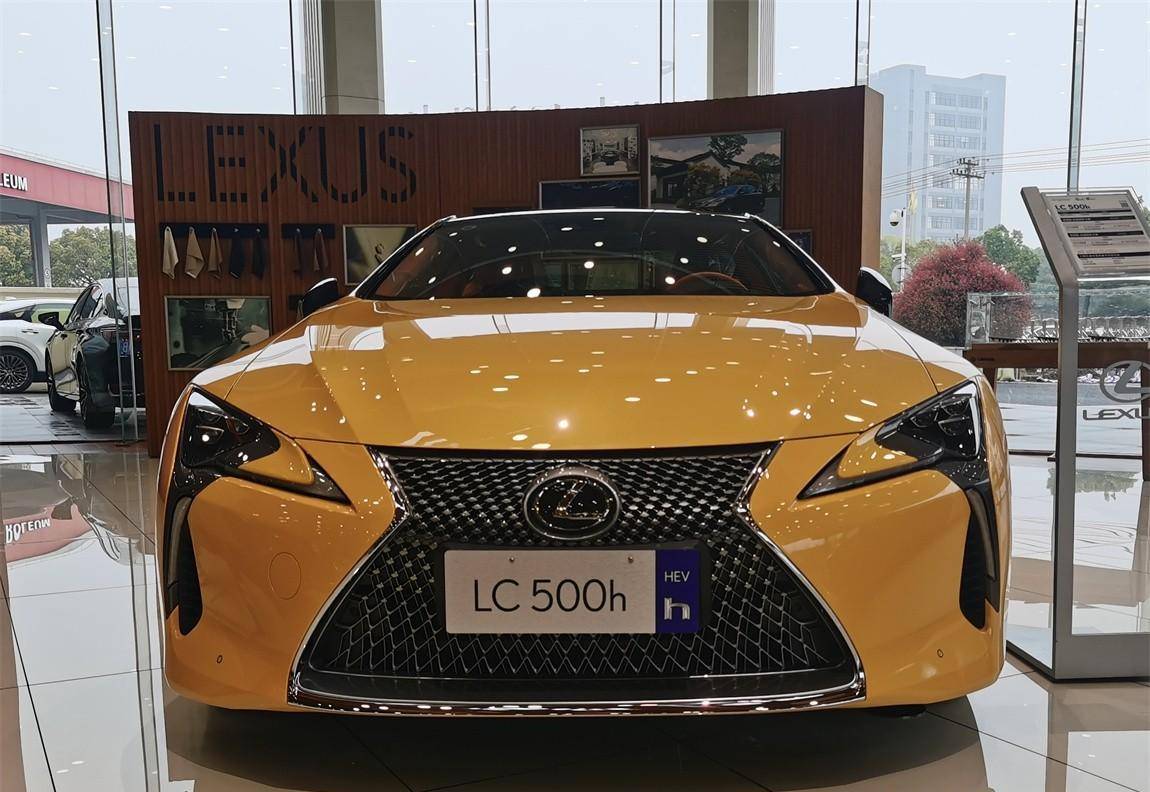 百万级日系高档轿跑,雷克萨斯lc500h运动版实拍,裸车超过126万_搜狐