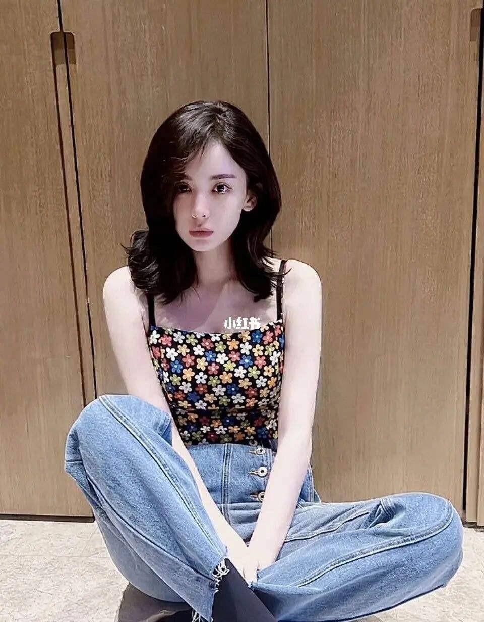 怪不得张天爱输了,古力娜扎美图来袭,怪好看的,因为她更年轻吧_徐开