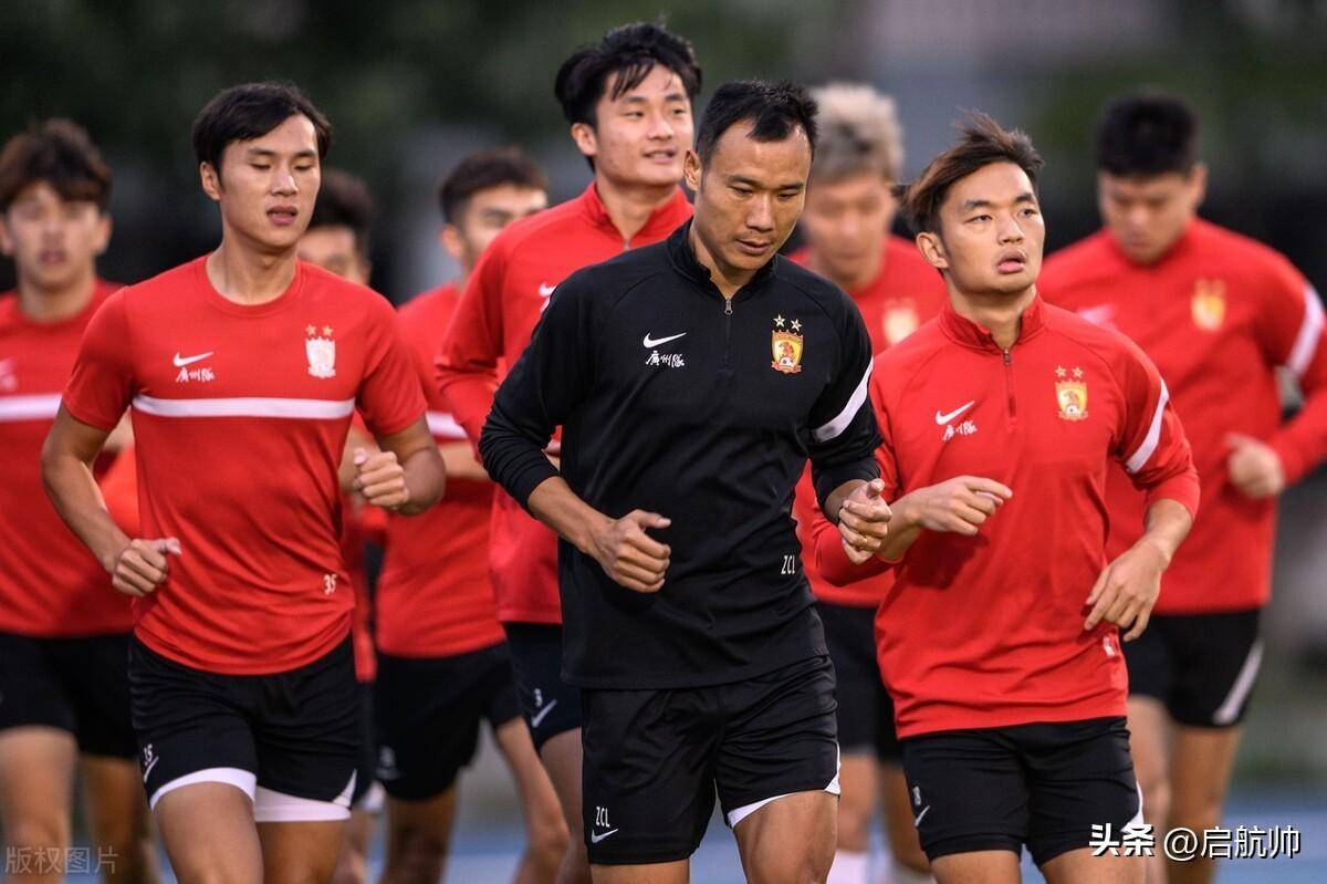 张成林考a级教练证,唐诗与罗马尼奥加盟黑龙江冰城!_球员_联赛_赛季