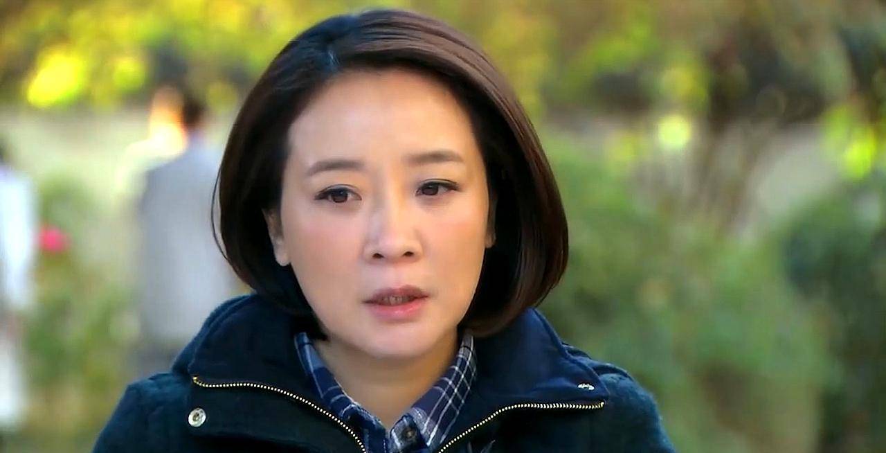 她是地方著名演员,跟老公分居11年不分手,52岁被质疑晚节不保_陈小艺