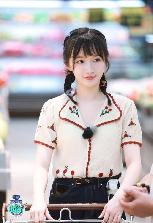 周冬雨_造型_下图