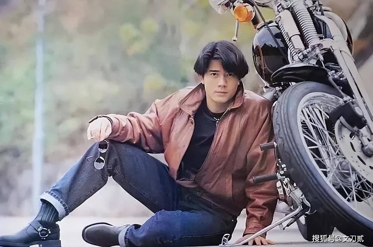 57岁郭富城庆结婚6周年,和小22岁美艳娇妻合影不显老,魅力十足_方媛