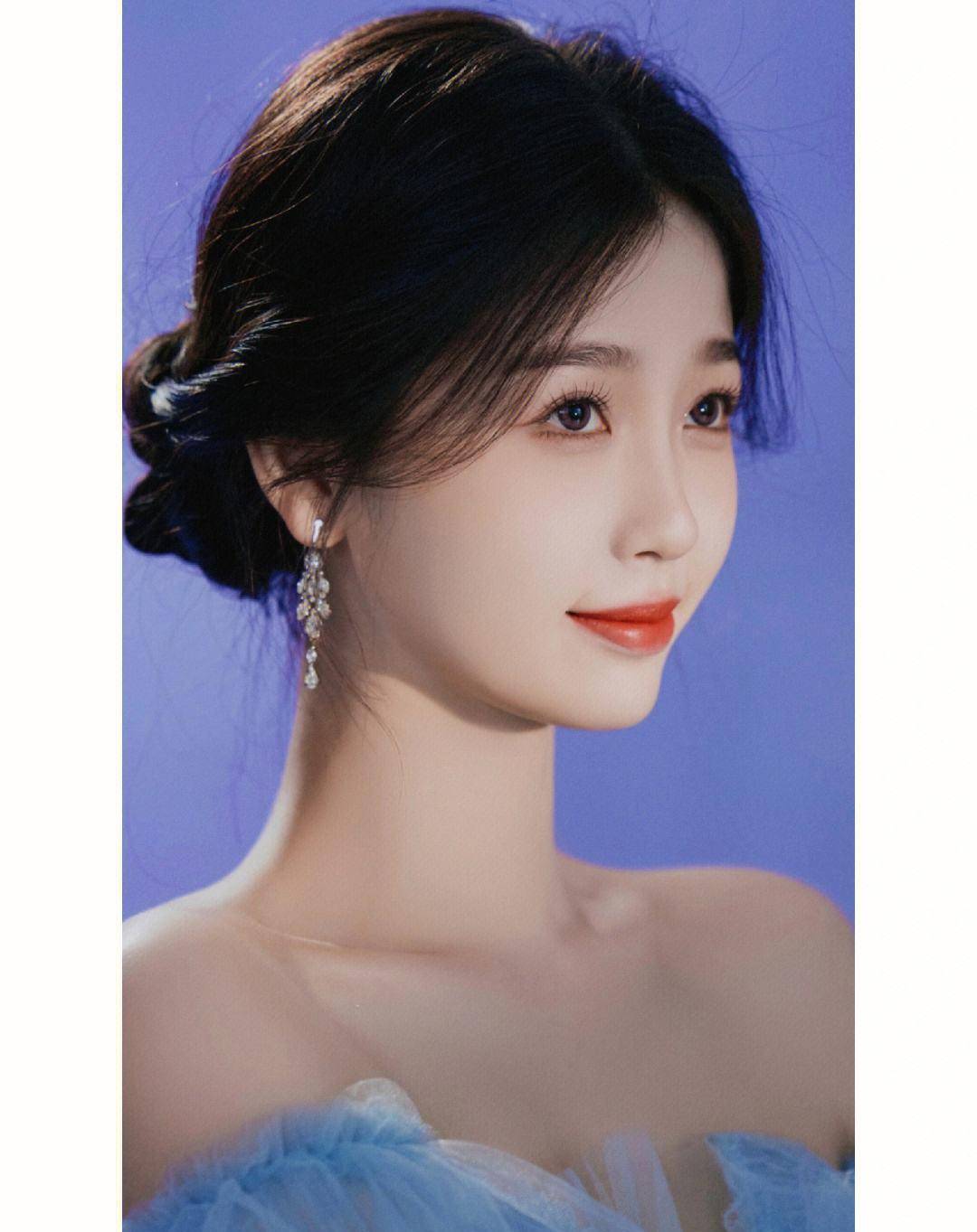 虞书欣:翻跳jennie的新歌舞蹈,为年轻人树立榜样_表演_观众_作品