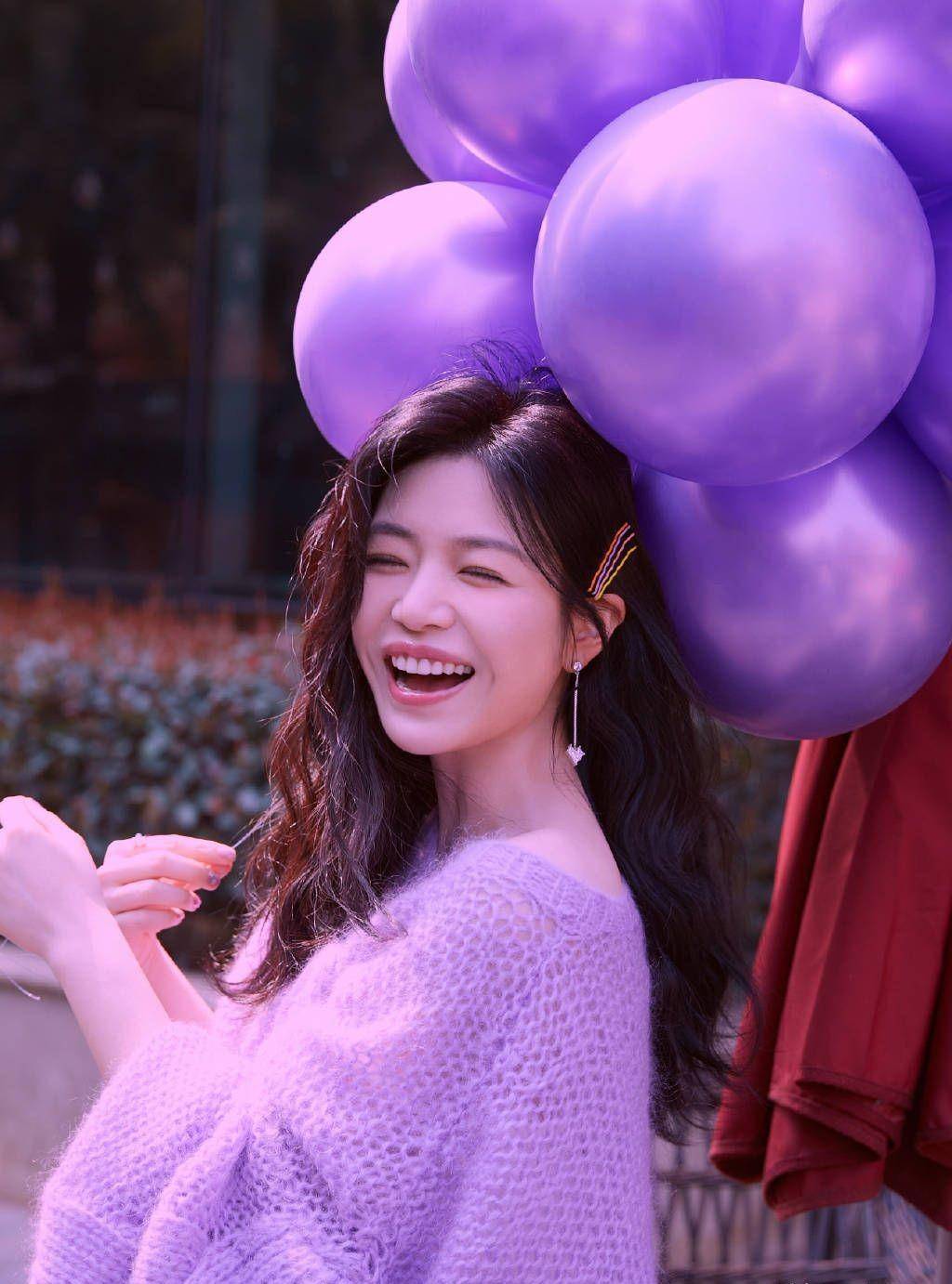 薰衣草田里的陈妍希童话,手拿气球灿烂笑容_女神_女性_写真