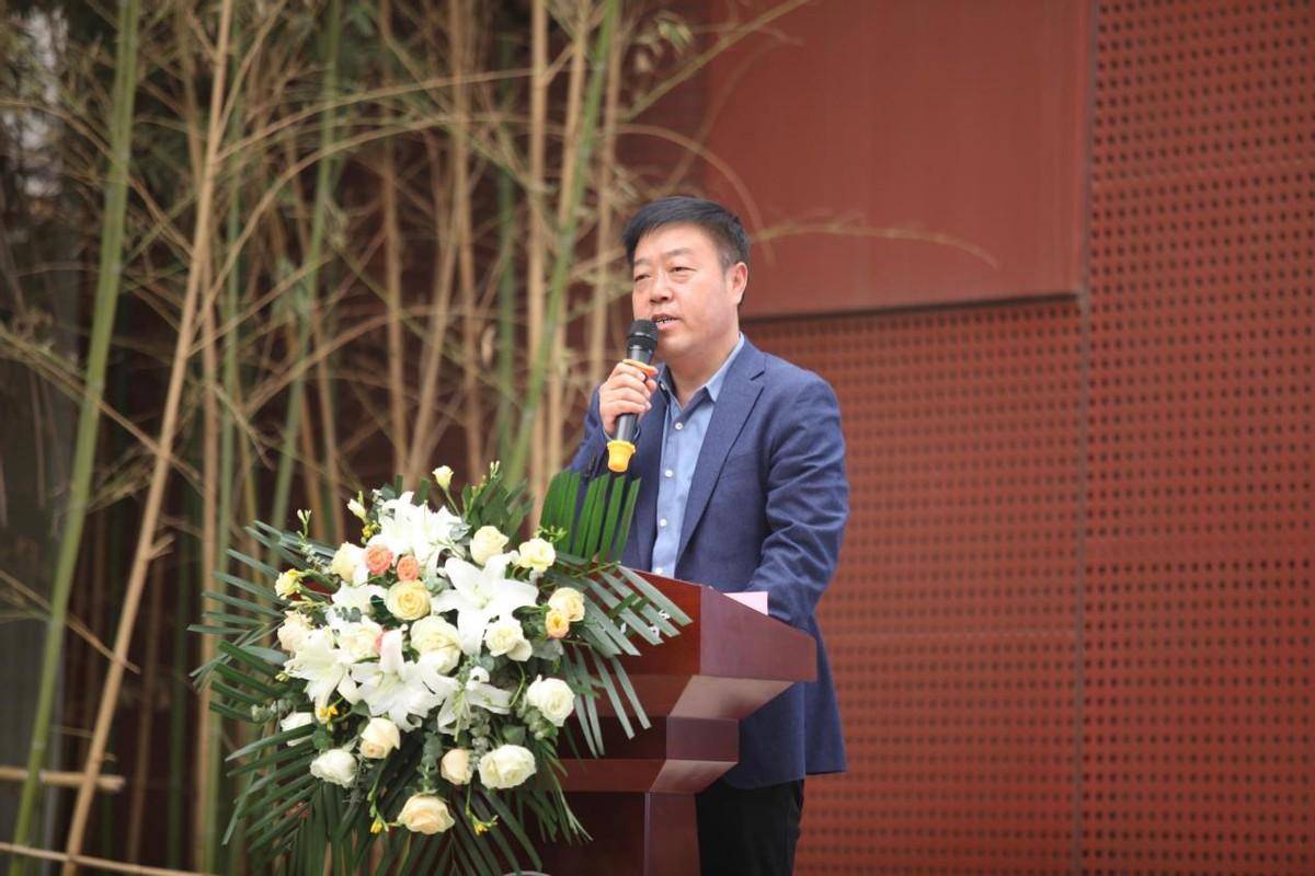 最美人间四月天 唯有诗书不可负 西安市碑林区景龙