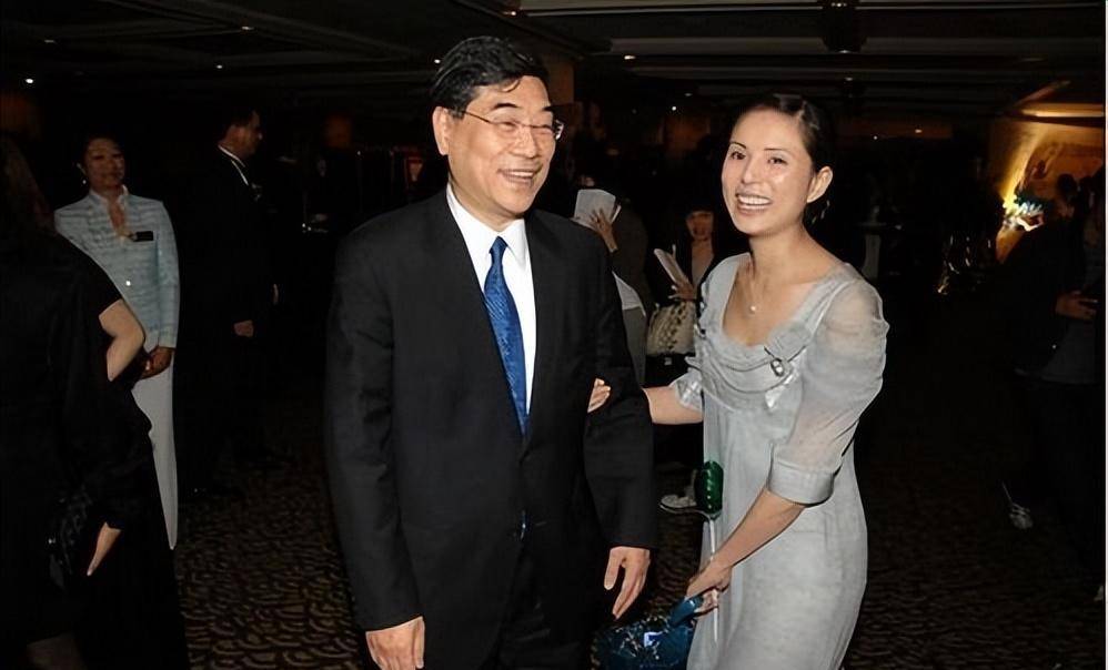 郭应泉,李若彤但两人相处那么久,经历了风风雨雨,郭应泉却丝毫不提