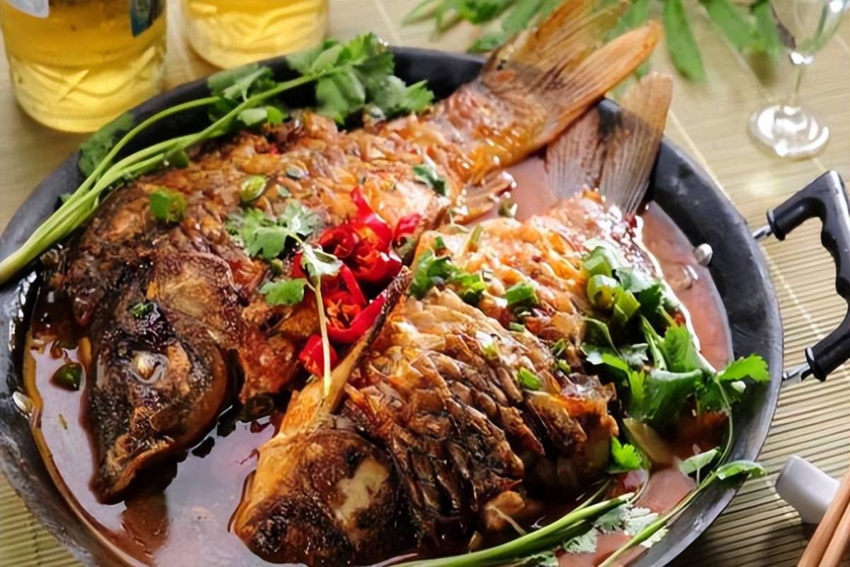 "爆炒广西啤酒鱼,美味极品必点!"_鱼肉_备用_鲤鱼