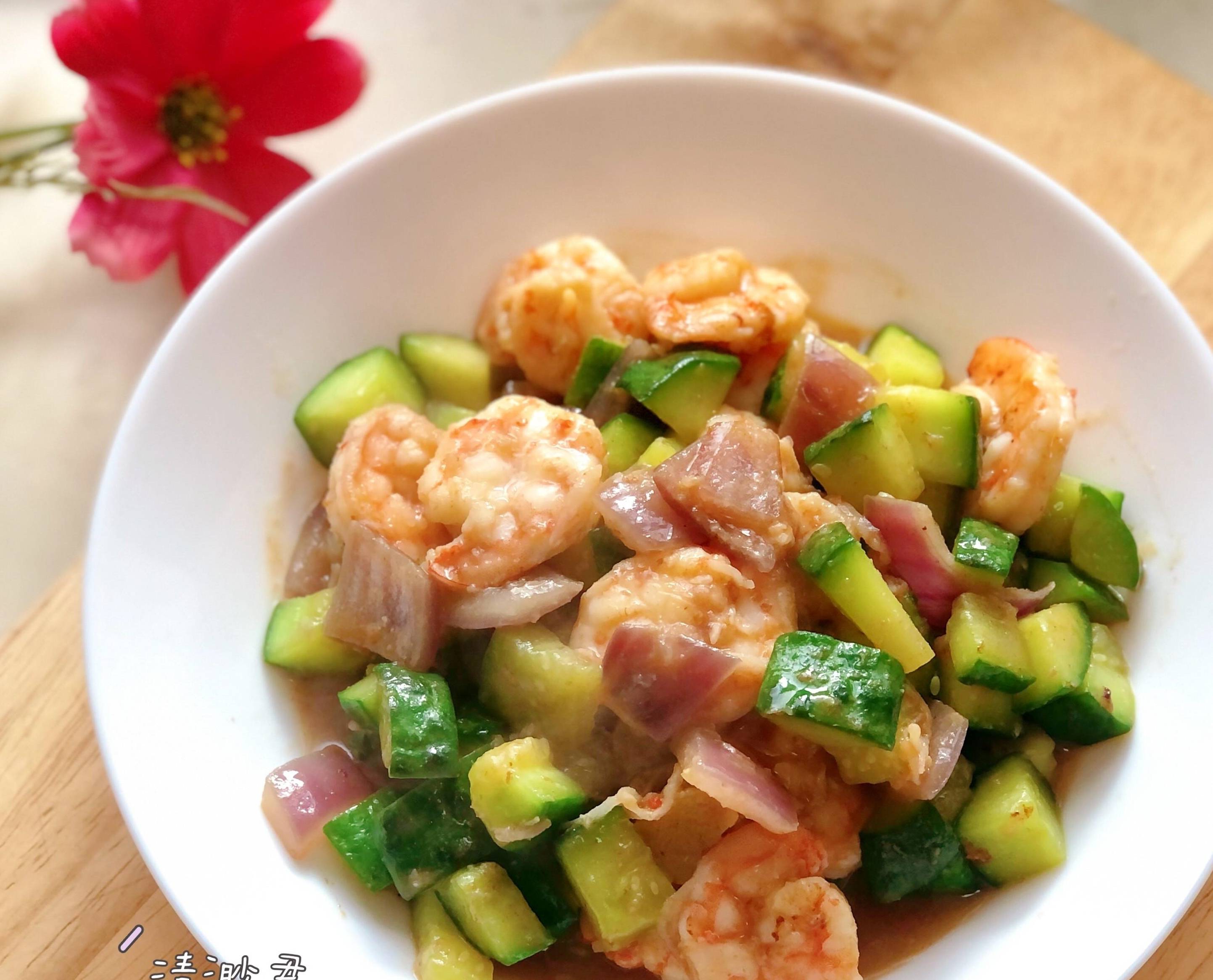 天一热就想吃爽口的饭菜,6道快手家常菜,简单又营养,适合夏天_用料_胡