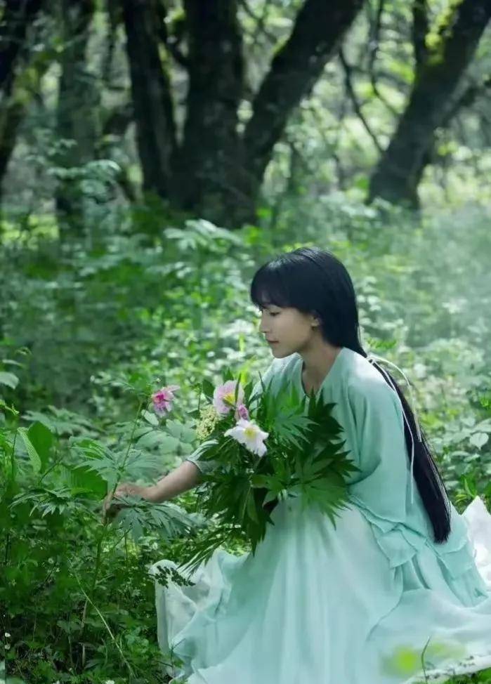 时隔一年,重看"李子柒"的庭院,才发现那里仍是"世外桃源"_视频_唯美