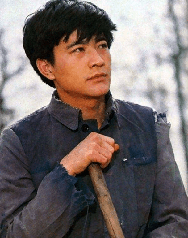 周里京饰演的高加林拿到版权的第一时间,他就为"高加林"找好了演员