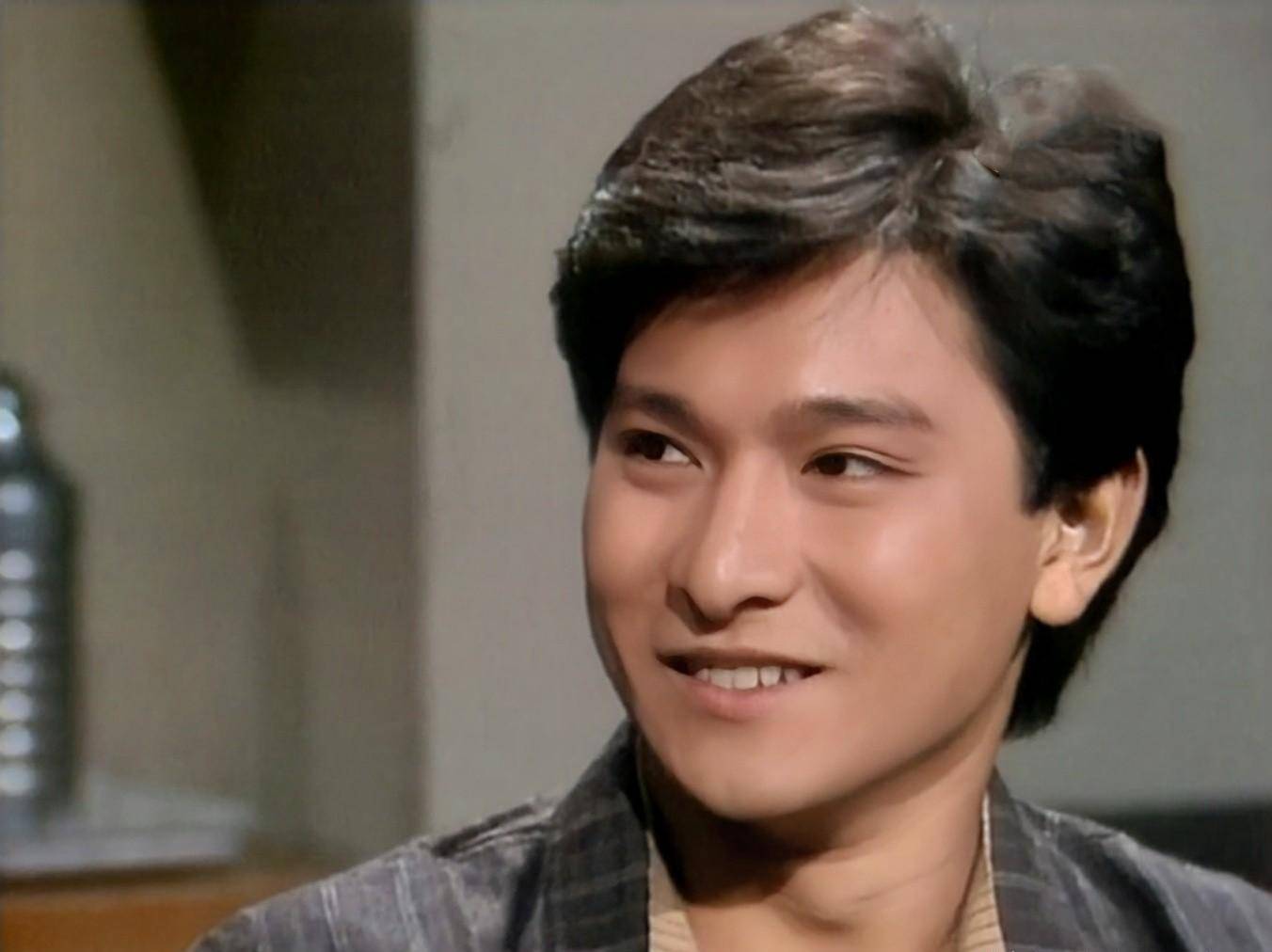 《猎鹰》:1982年的刘德华演幼,梁朝伟演配角,周星驰演角色_陆一帆_江