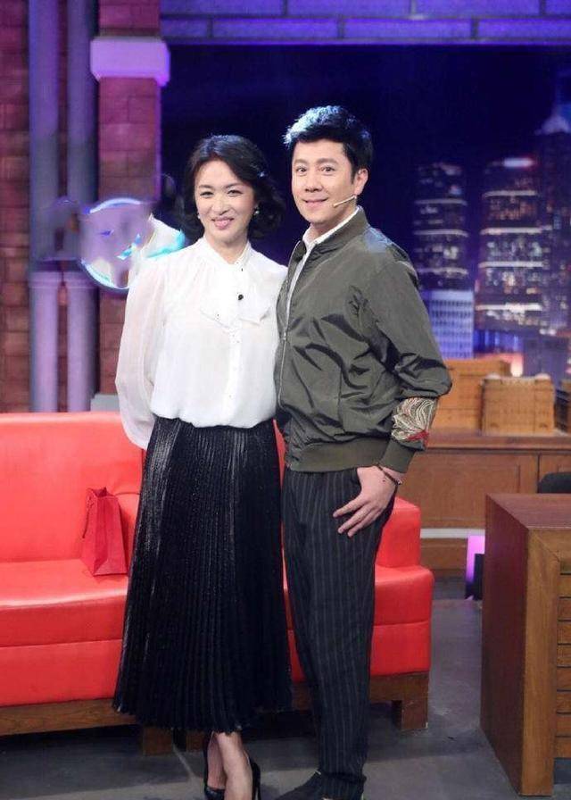 "不老男神"蔡国庆近照流出,51岁满脸玻尿酸,逆龄生长让人羡慕_儿子