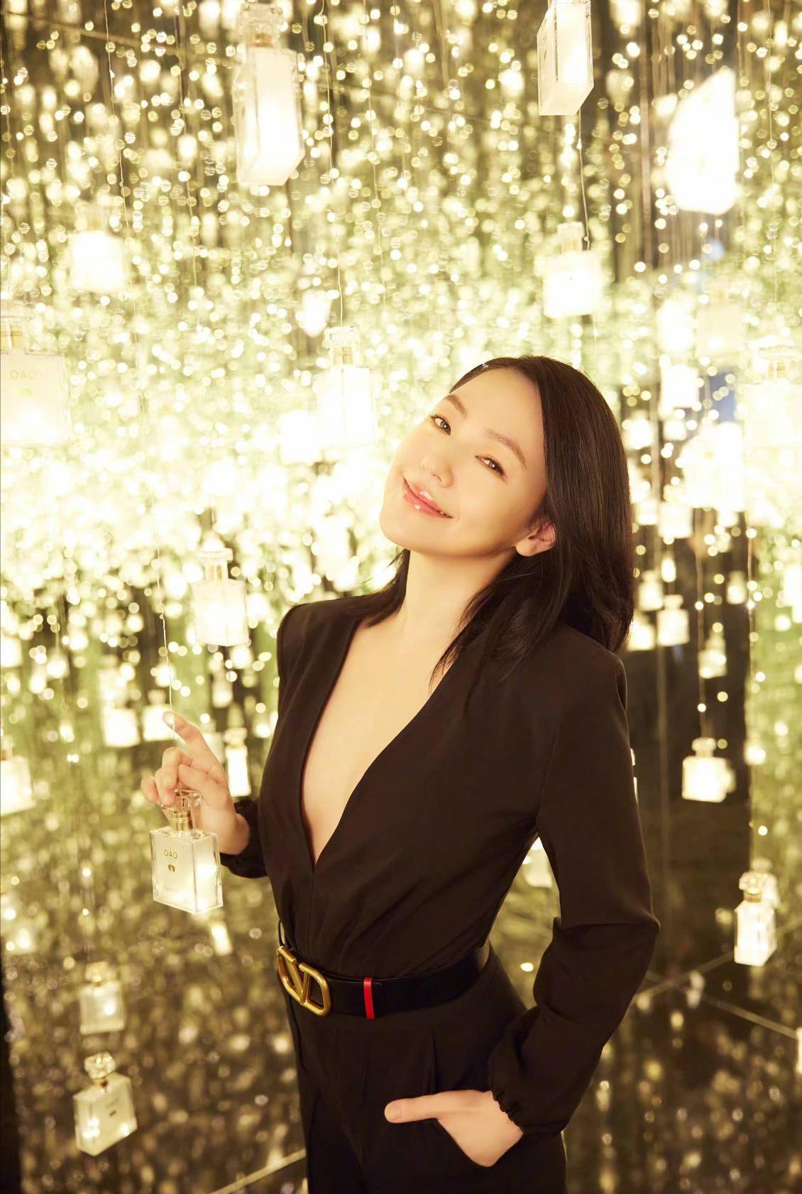 40岁后别做"老阿姨",学小s徐熙娣这样穿,减龄又显时髦气质_女性_造型