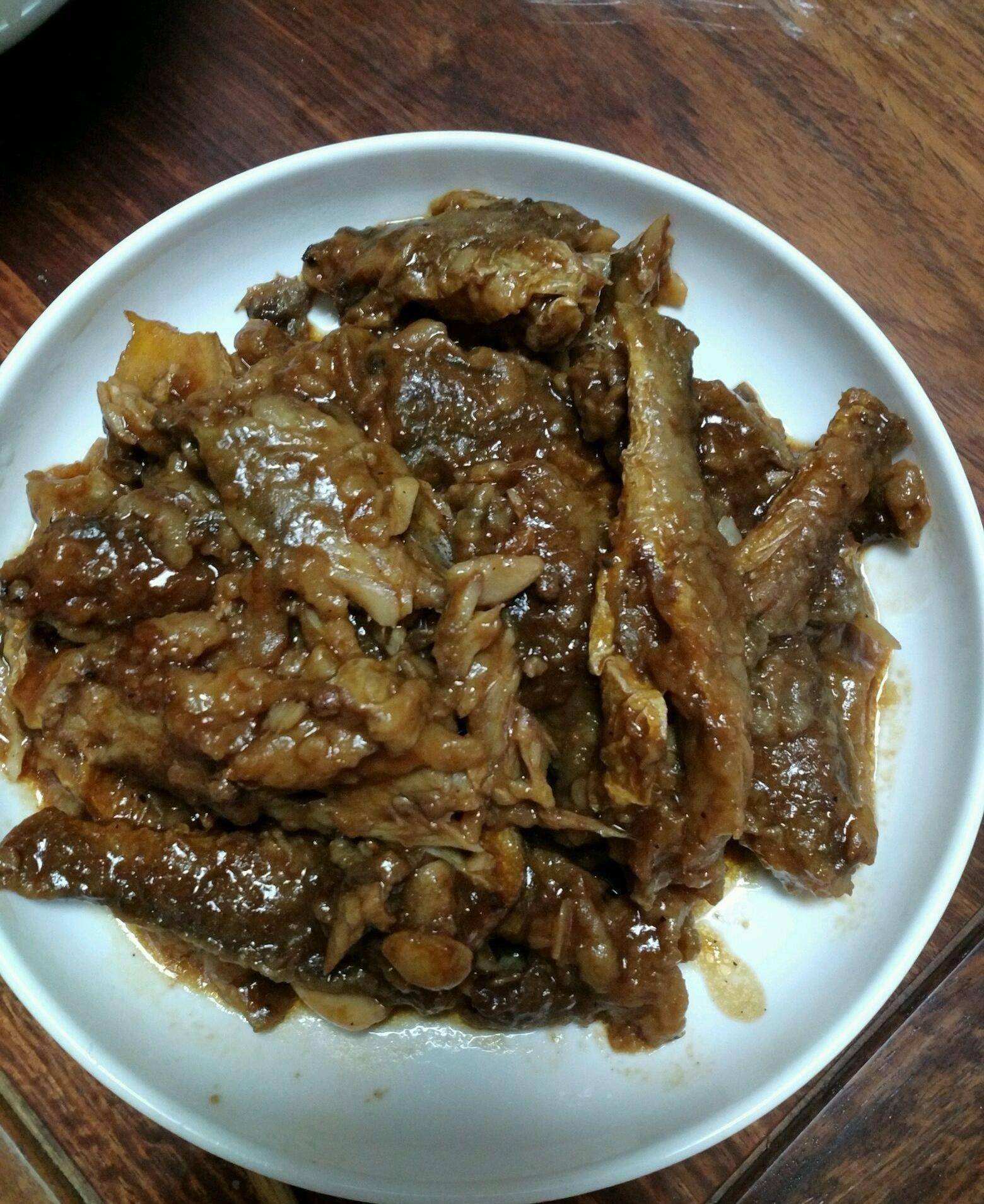 红烧鲫头鱼的做法