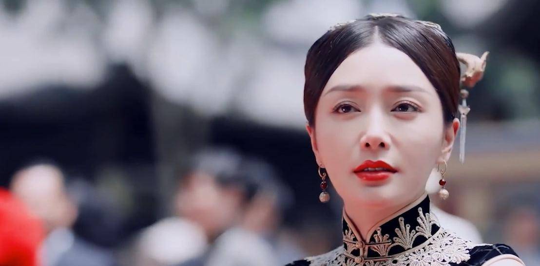 "情深缘浅"秦岚为黄晓明赔付千万,给陆川倾尽家产,至今未婚_感情_因为