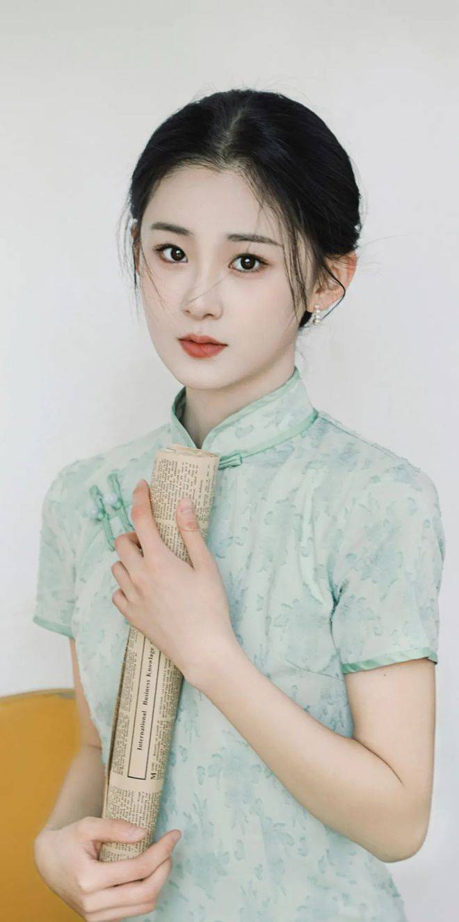 邵羽柒天青色旗袍复古民国风写真,清新温婉五官秀气,真美_照片_向风而