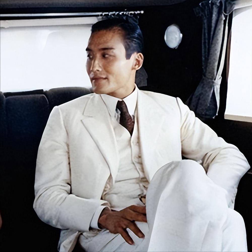 梁家辉因一句我是我们人,被封成到街头摆摊!