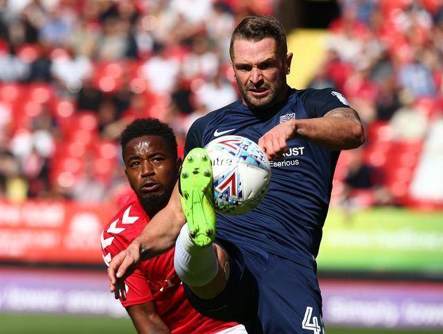 今日足球:利物浦vs热刺马尔默vs哈马比_比赛_进攻_球员