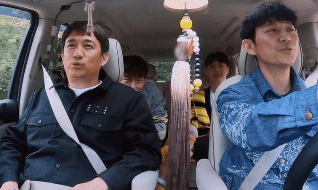《向往的生活》彻底摆烂？没有吵闹嘉宾，才是真正“向往的生活”(向こうからやってくる)