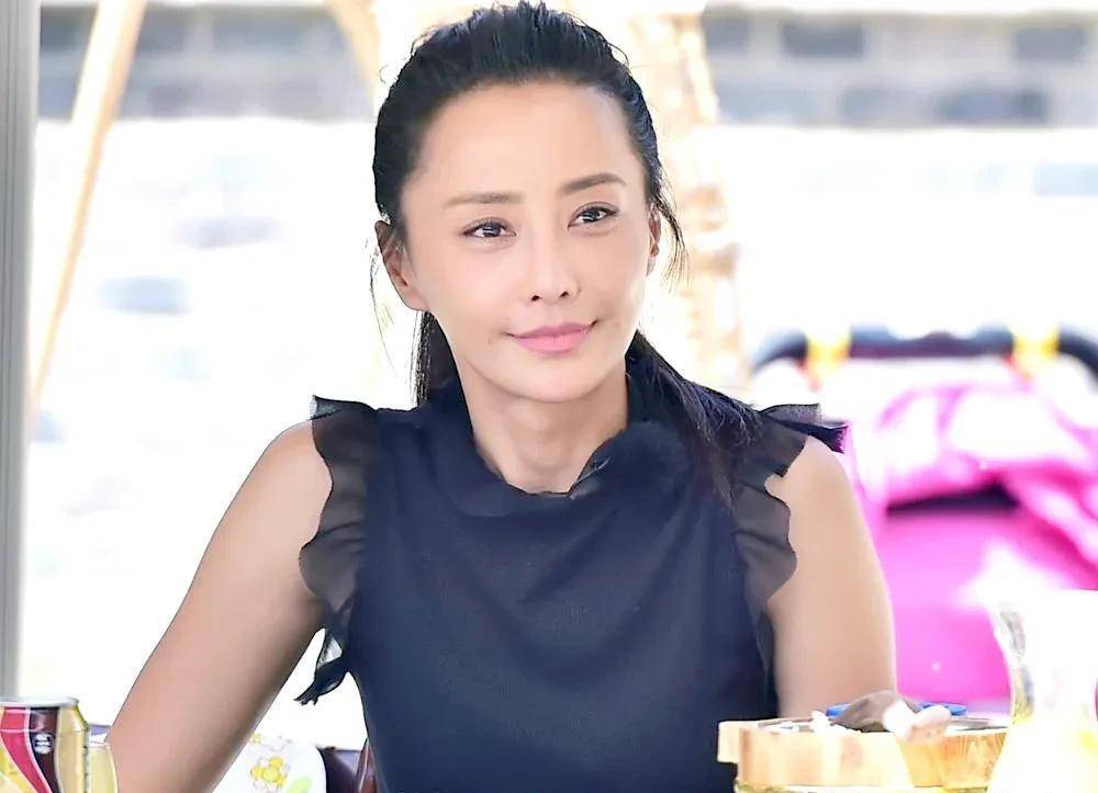马雅舒爱情,情断吴奇隆,再嫁海耶斯,情海翻波为哪般?_头条_公子_角色